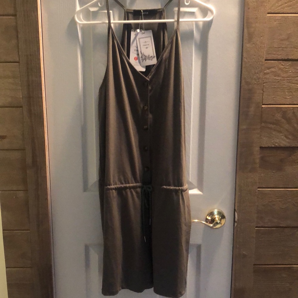 Yibock romper - size Lg - NWT!